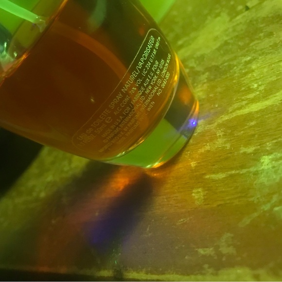 Discontinued Chloe’ narcisse eau de toilet spray full sized - Picture 4 of 6